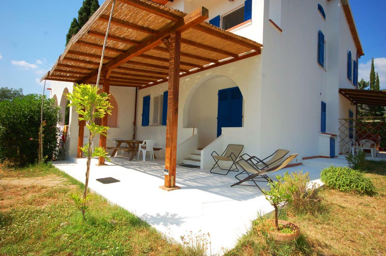 Casa Balena Bianca Apartment Lacona Exterior photo